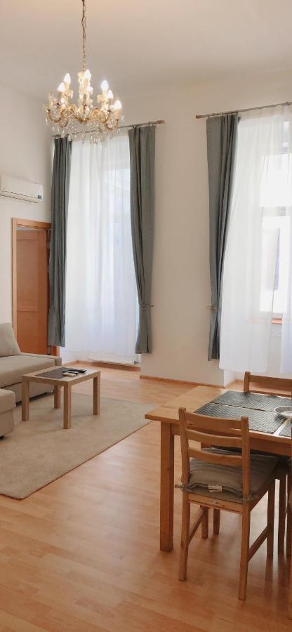 W&B Elegant Apartment Near The Zsinagogak Budapest Exteriör bild